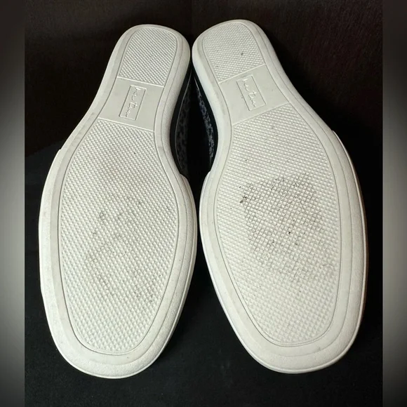 Me Too Shoes
Eden Yoga Mat Skimmer Size 8.5 - Picture 4 of 7